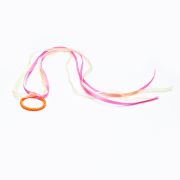 Elastiekje roze lintje
