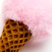 Sleutelhanger fluffy ijsje roze
