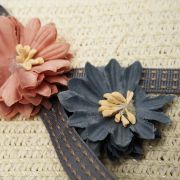 Tasje riet bloemetjes wit