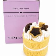 Sweet temptation candle yellow